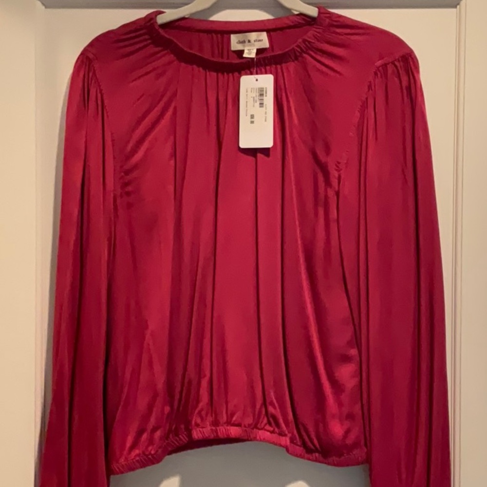 Cloth and Stone silky blouse with elastics neck, cuffs and waist